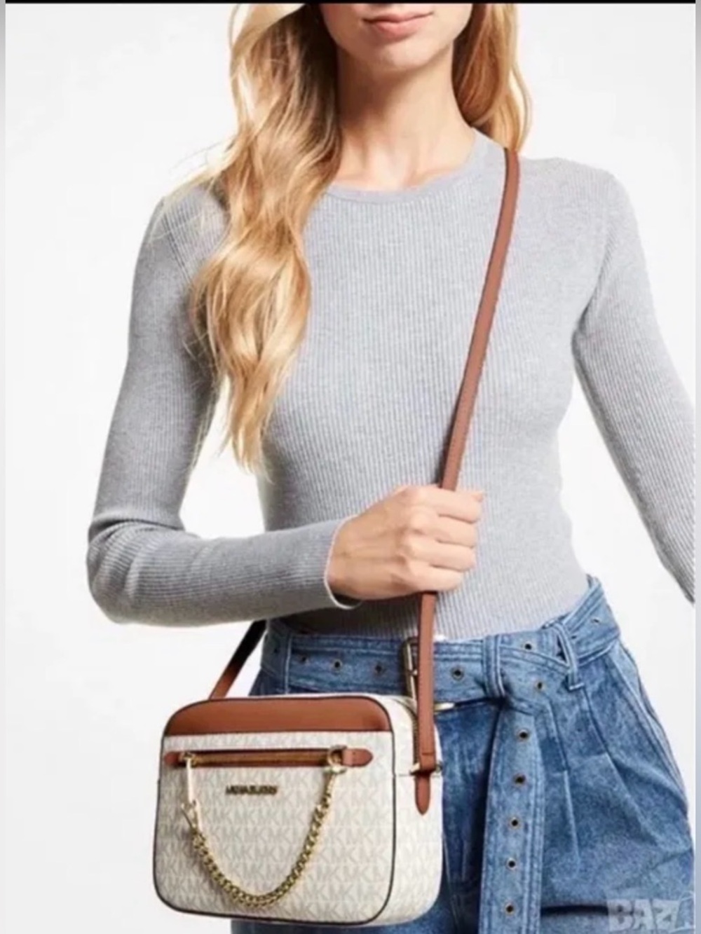 NEW Michael Kors Jet Set
Vanilla MK Signature Crossbody Bag